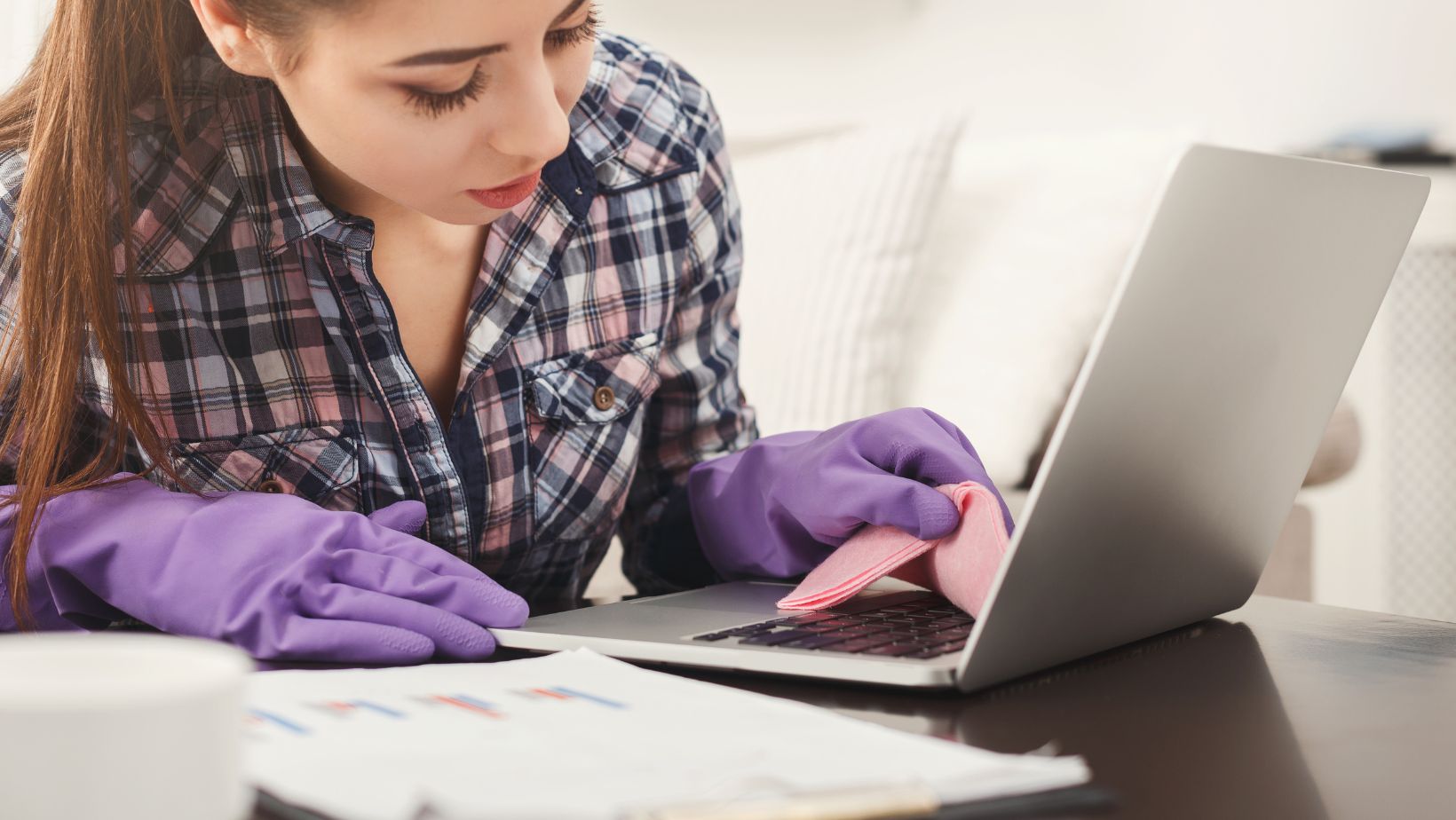 clean a laptop keyboard